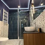 Апартаменты Old Town Bridge - *
