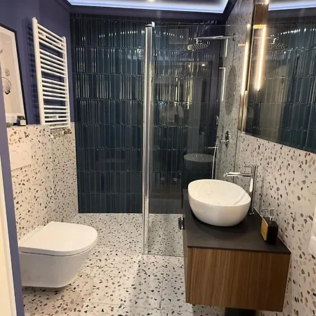 Old Town Bridge - Апартаменты *